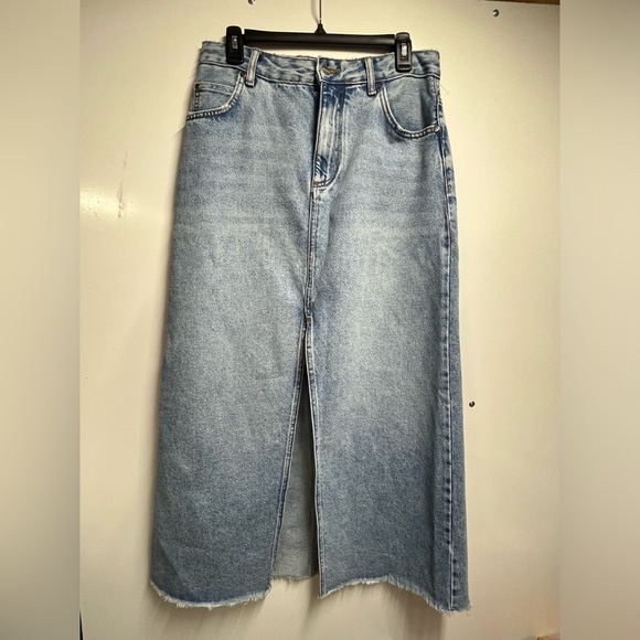 NEW Anthropologie Pilcro Maxi Denim Skirt Madi Front Slit Denim Skirt 6 Petite - Picture 2 of 9